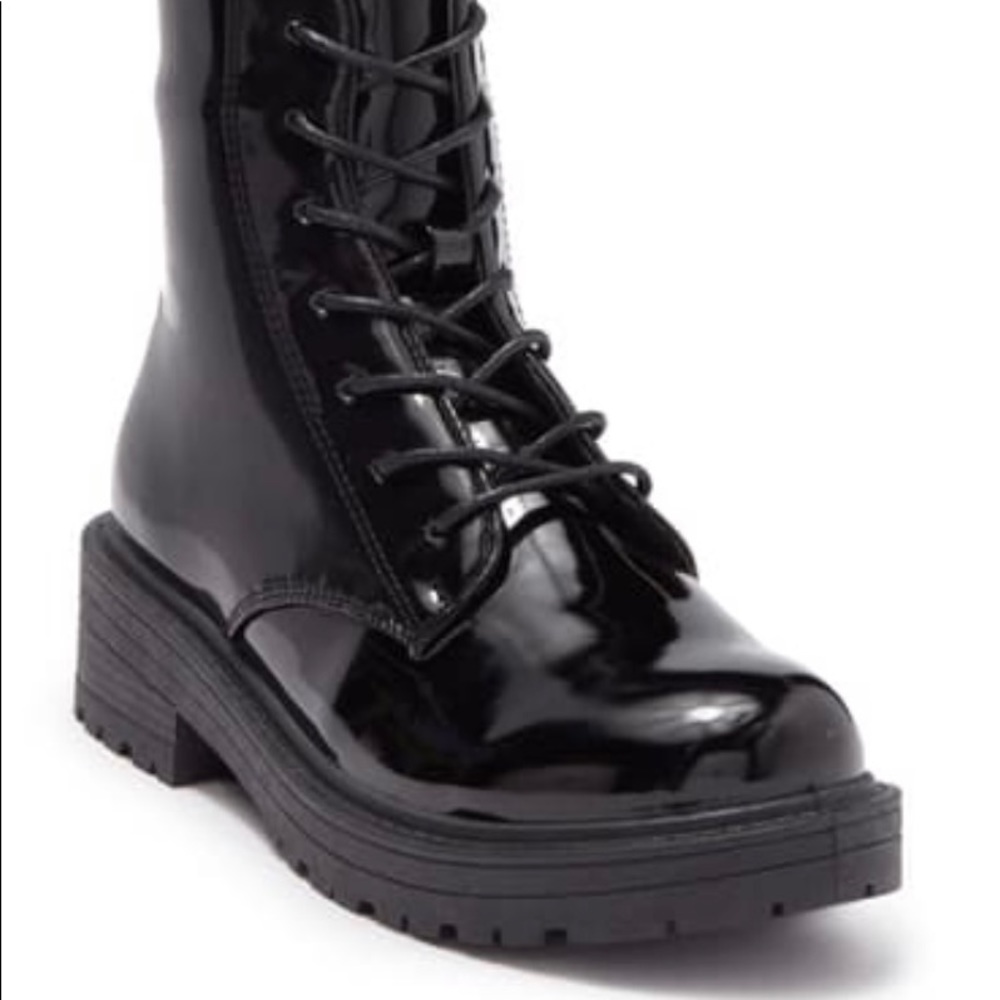 Wanted black boots